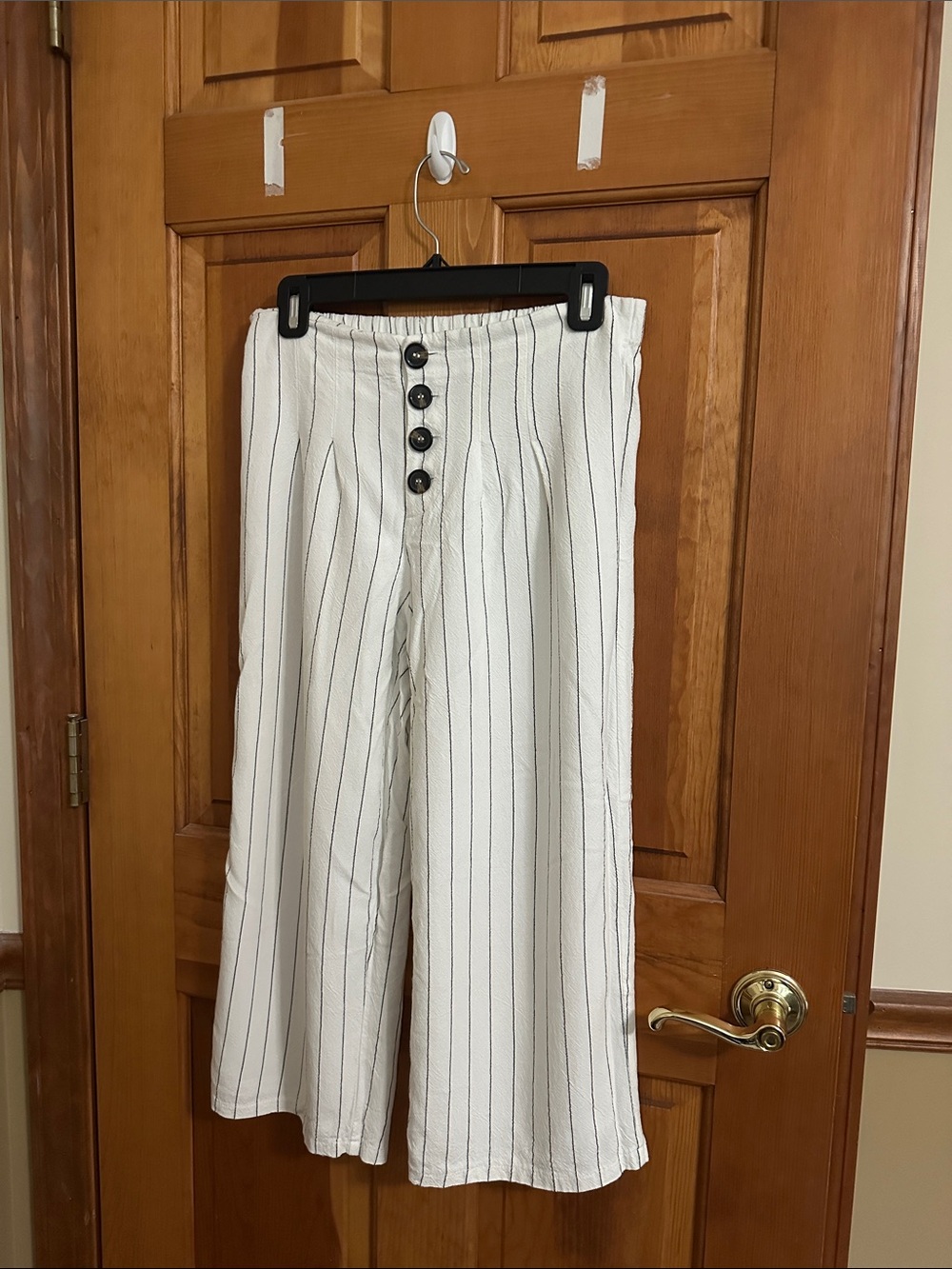 Button-Front White Pinstripe Cropped Pants